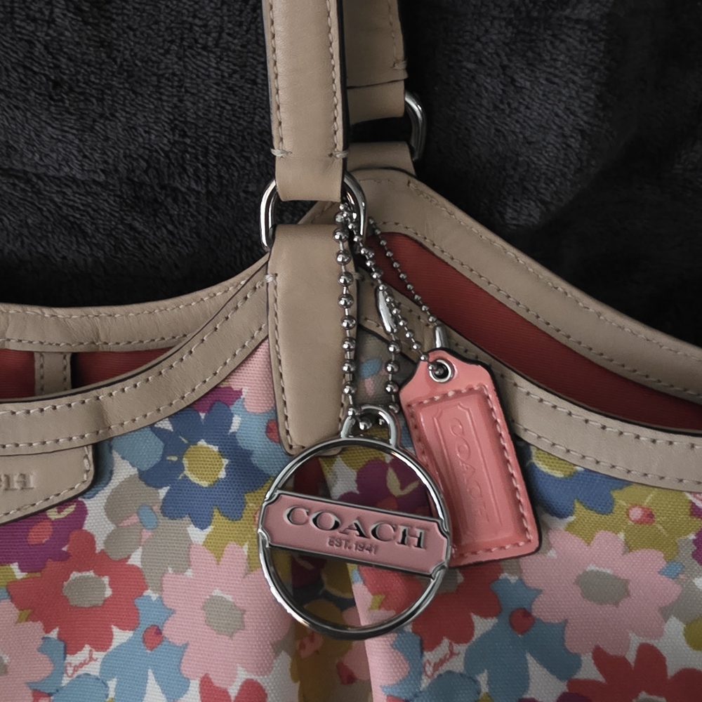 RARE NWOT COACH Peyton Floral Print Multicolor Canvas Satchel Tote Shoulder Bag - Picture 2 of 7